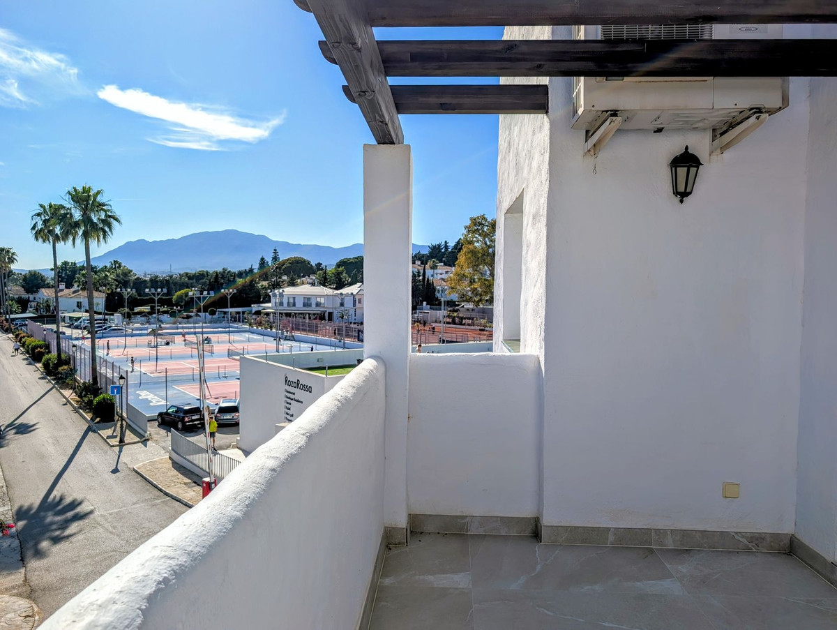 3 Bed Apartment for sale in New Golden Mile Costa Del Sol, Málaga, Spain