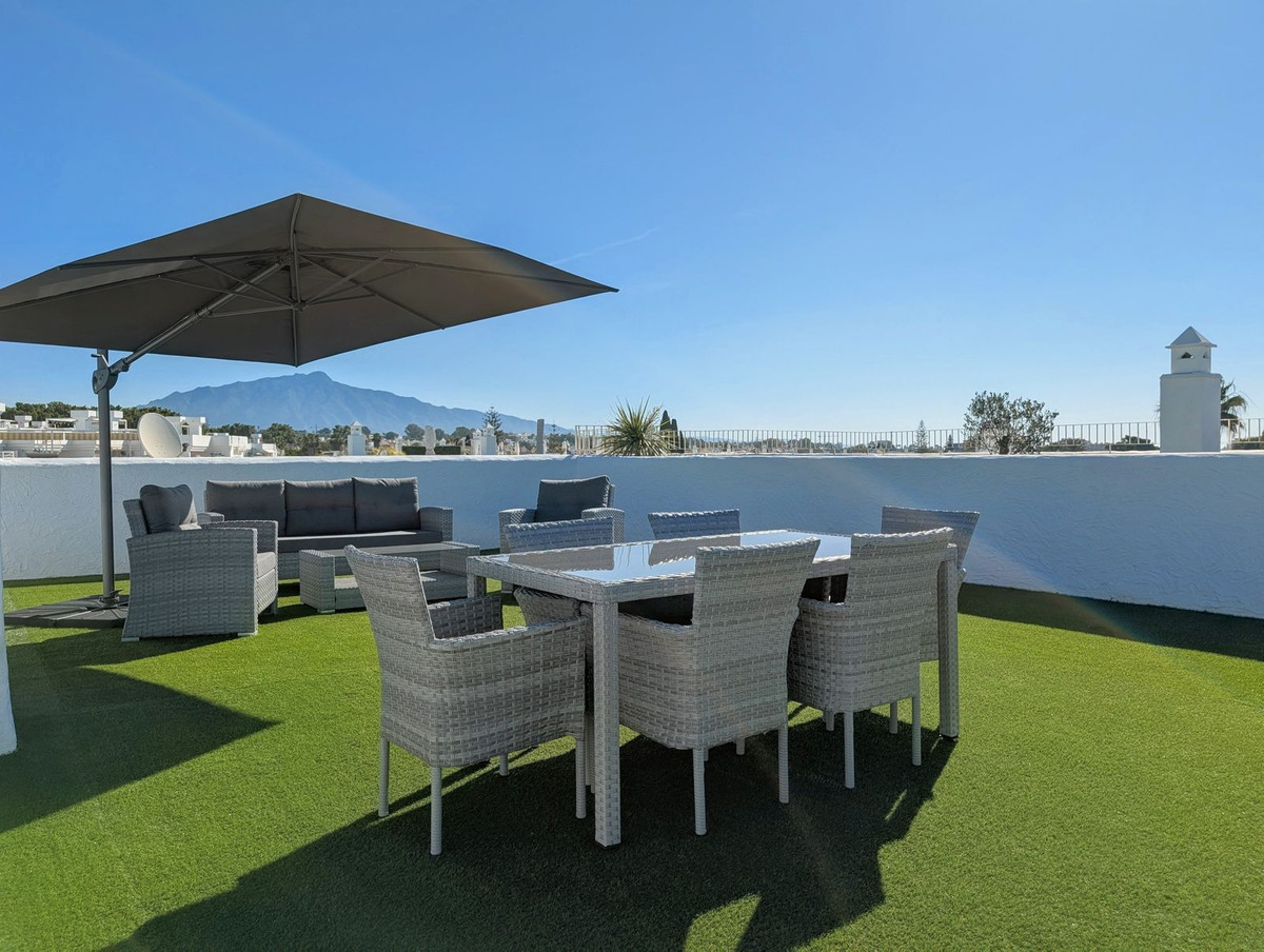 3 Bed Apartment for sale in New Golden Mile Costa Del Sol, Málaga, Spain