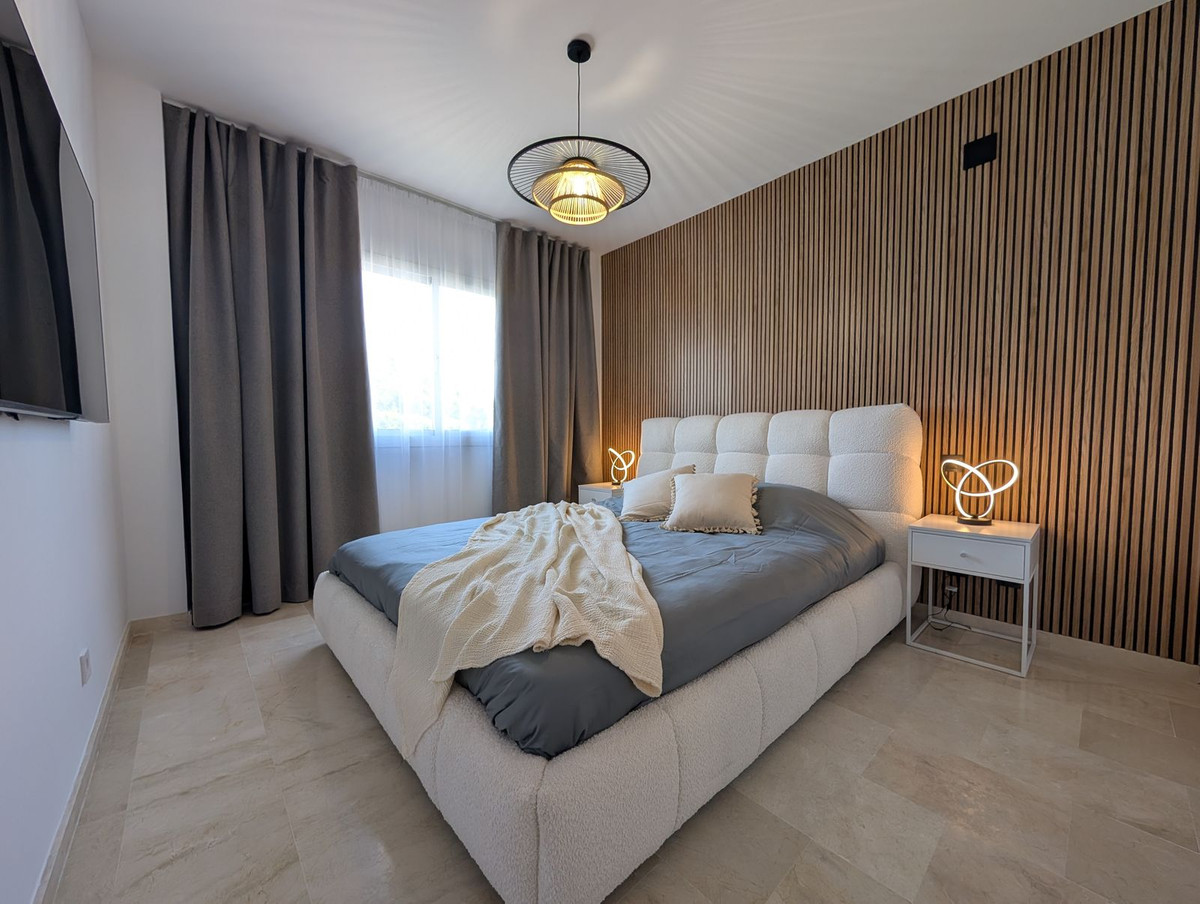 3 Bed Apartment for sale in New Golden Mile Costa Del Sol, Málaga, Spain