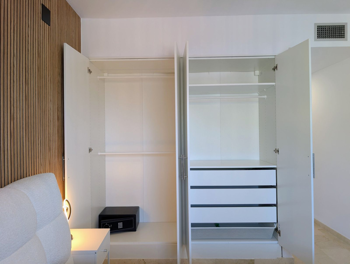 3 Bed Apartment for sale in New Golden Mile Costa Del Sol, Málaga, Spain