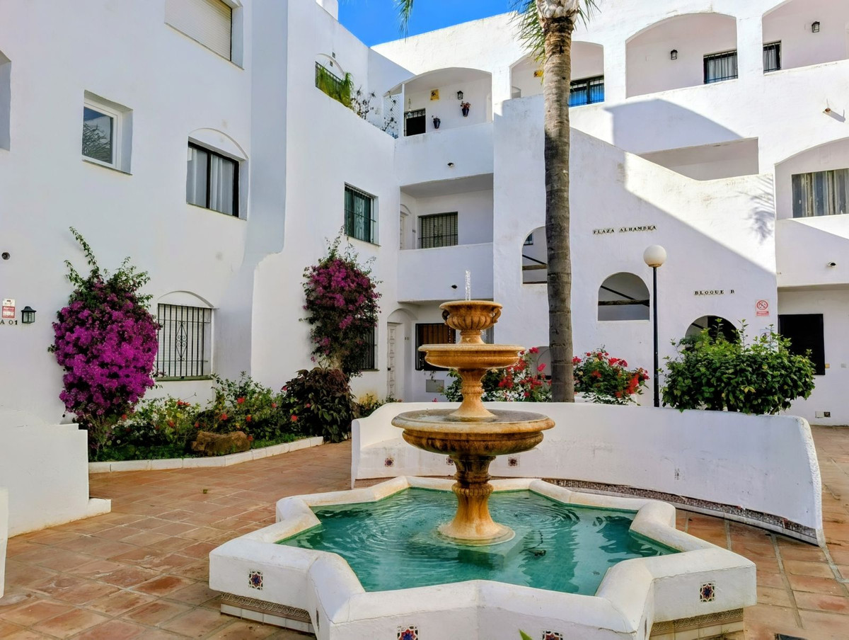 3 Bed Apartment for sale in New Golden Mile Costa Del Sol, Málaga, Spain