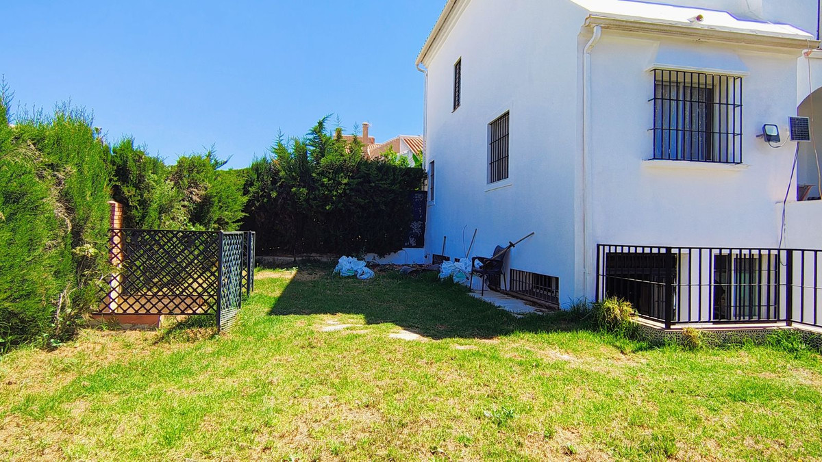 Se vende Pareada de 3 dormitorios en Costa Del Sol, Málaga, España