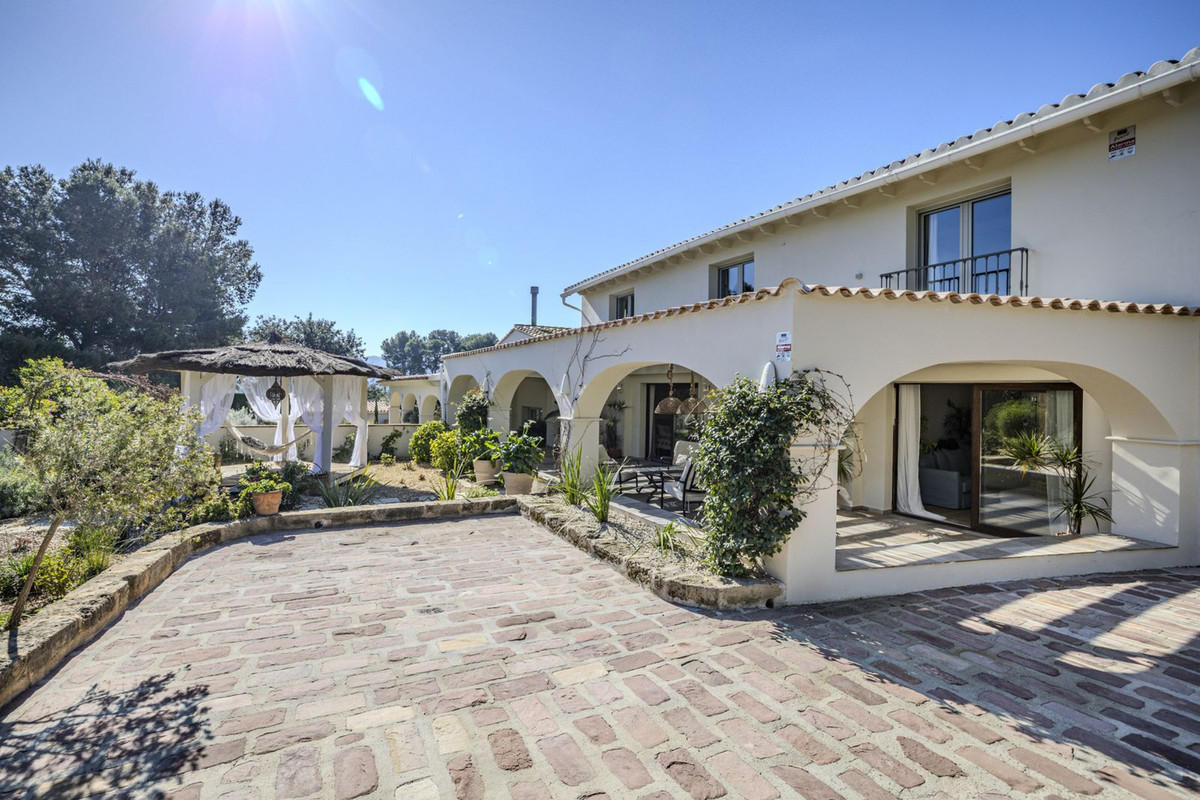 6 Bed Townhouse for sale in La Xara Costa Blanca, Alicante, Spain
