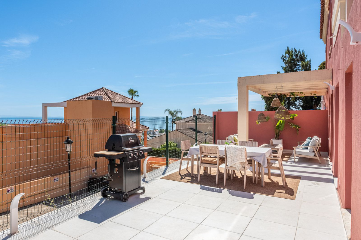 Se vende Apartamento Planta Media de 2 dormitorios en Costa Del Sol, Málaga, España