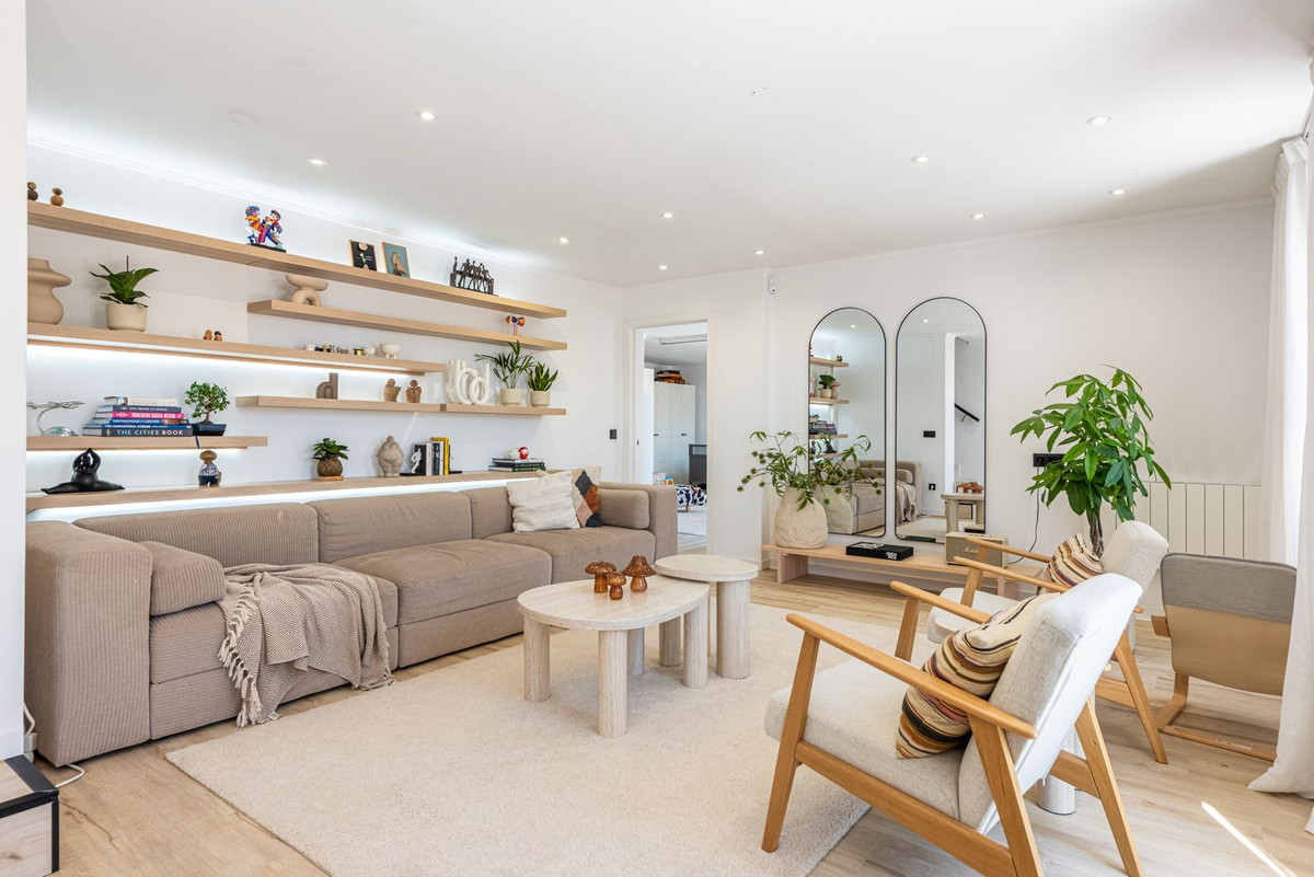Se vende Apartamento Planta Media de 2 dormitorios en Costa Del Sol, Málaga, España