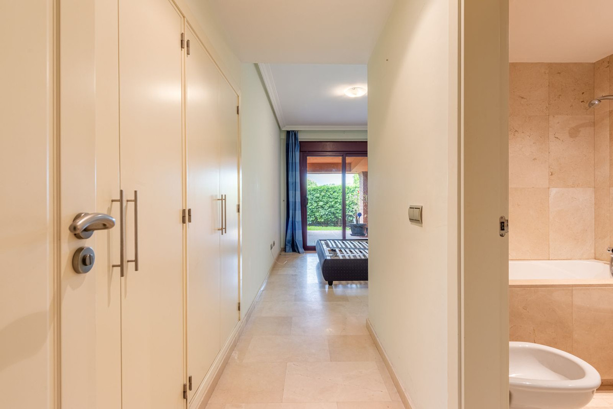 Se vende Apartamento Planta Baja de 2 dormitorios en Costa Del Sol, Málaga, España