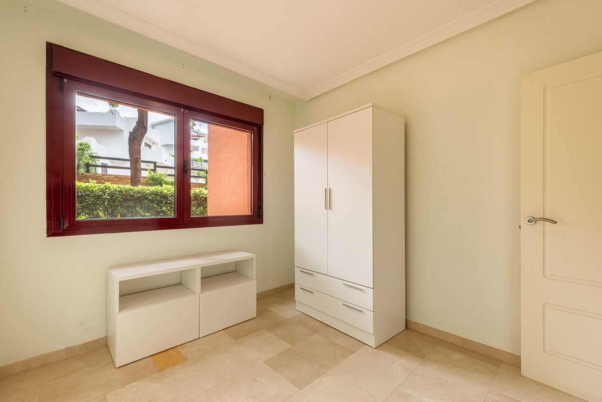 Se vende Apartamento Planta Baja de 2 dormitorios en Costa Del Sol, Málaga, España