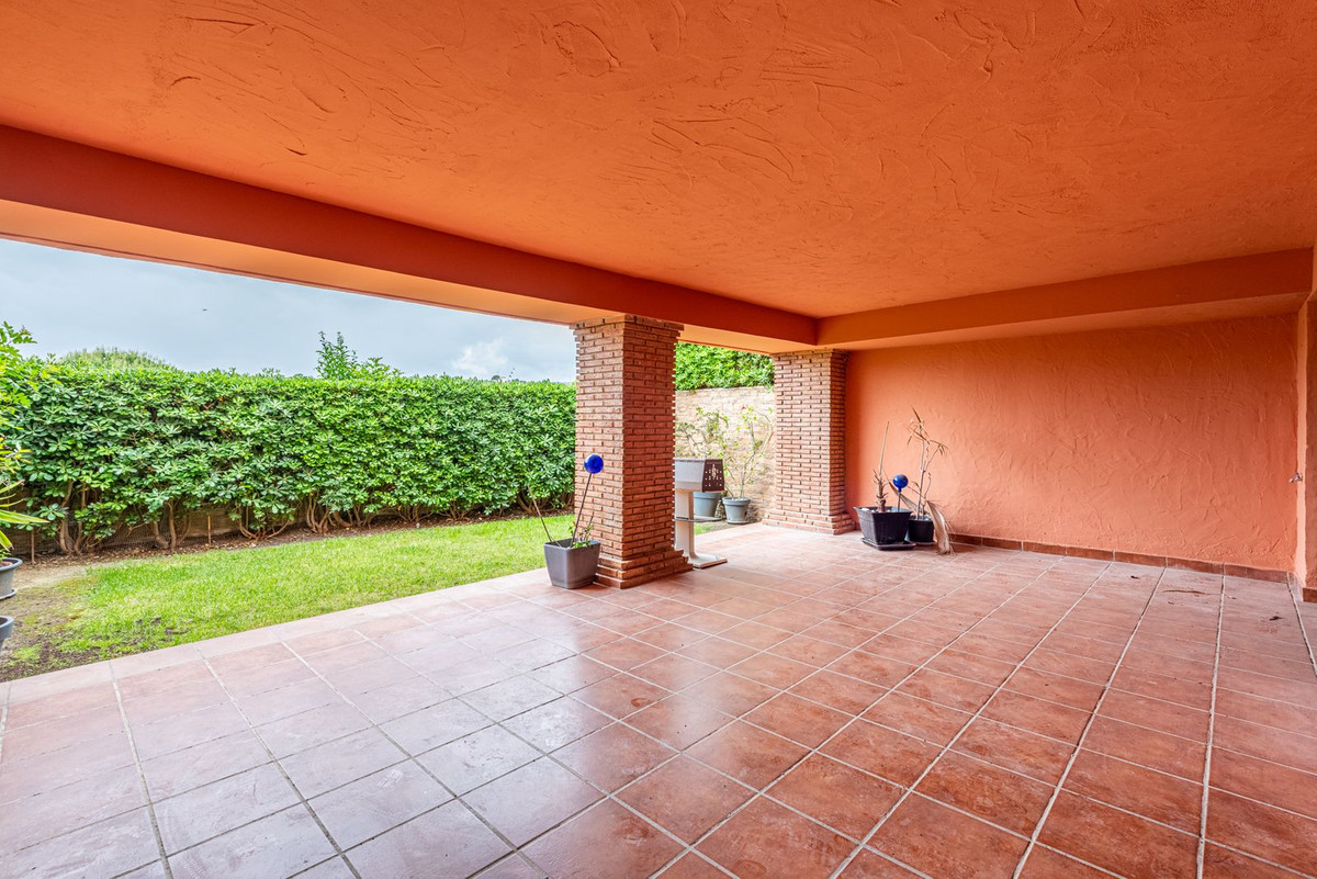Se vende Apartamento Planta Baja de 2 dormitorios en Costa Del Sol, Málaga, España