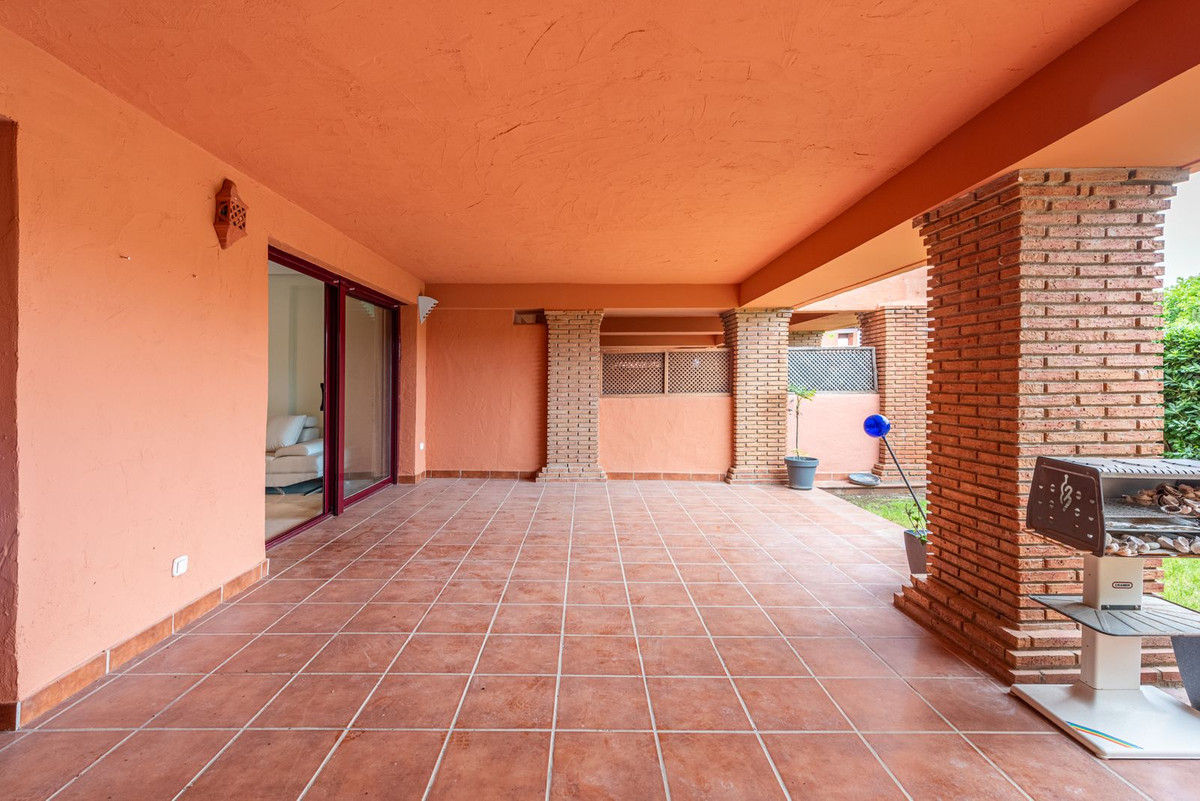 Se vende Apartamento Planta Baja de 2 dormitorios en Costa Del Sol, Málaga, España