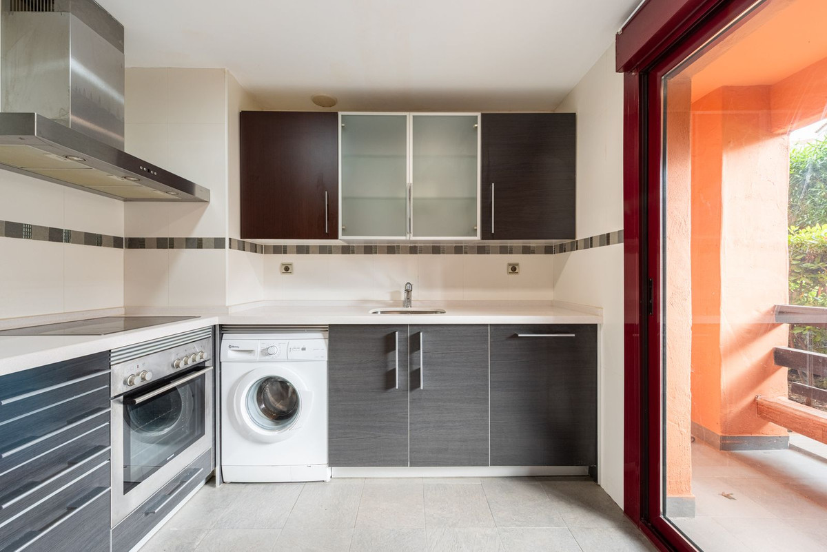 Se vende Apartamento Planta Baja de 2 dormitorios en Costa Del Sol, Málaga, España