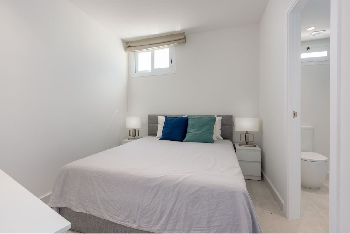 2 Bed Apartment for sale in Puerto Banús Costa Del Sol, Málaga, Spain