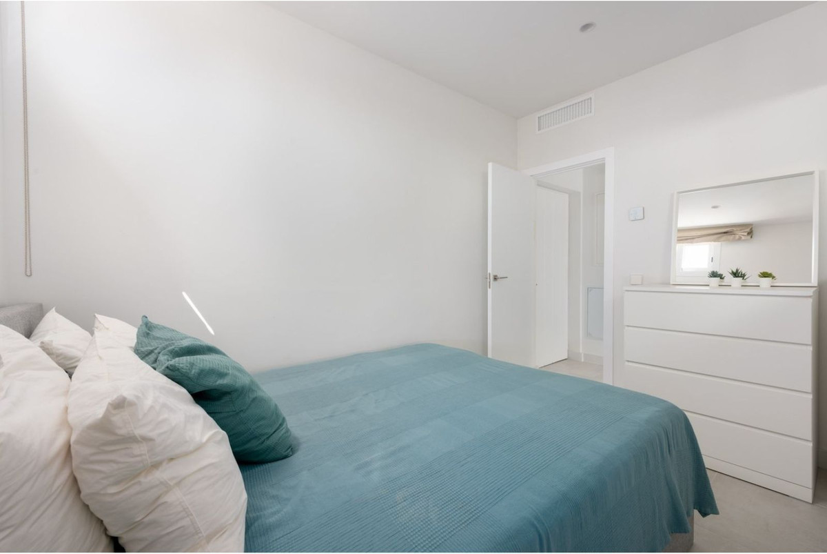 2 Bed Apartment for sale in Puerto Banús Costa Del Sol, Málaga, Spain