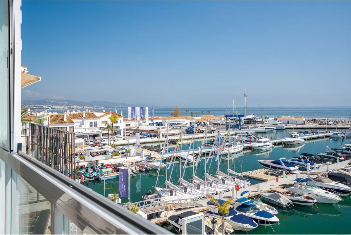 2 Bed Apartment for sale in Puerto Banús Costa Del Sol, Málaga, Spain