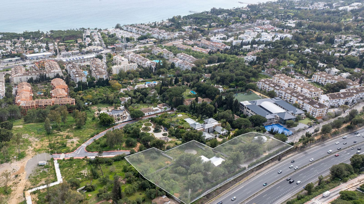Se vende Terreno Urbano  en Costa Del Sol, Málaga, España
