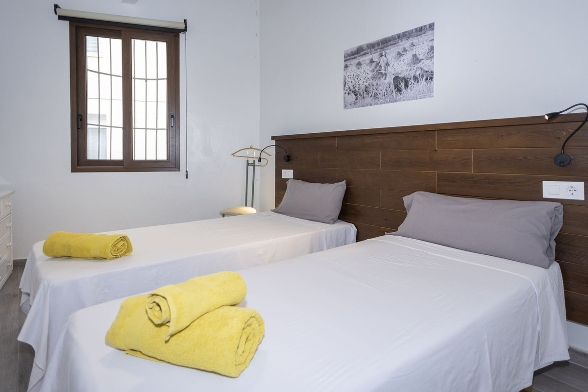 Se vende Adosada de 7 dormitorios en Costa Blanca, Alicante, España