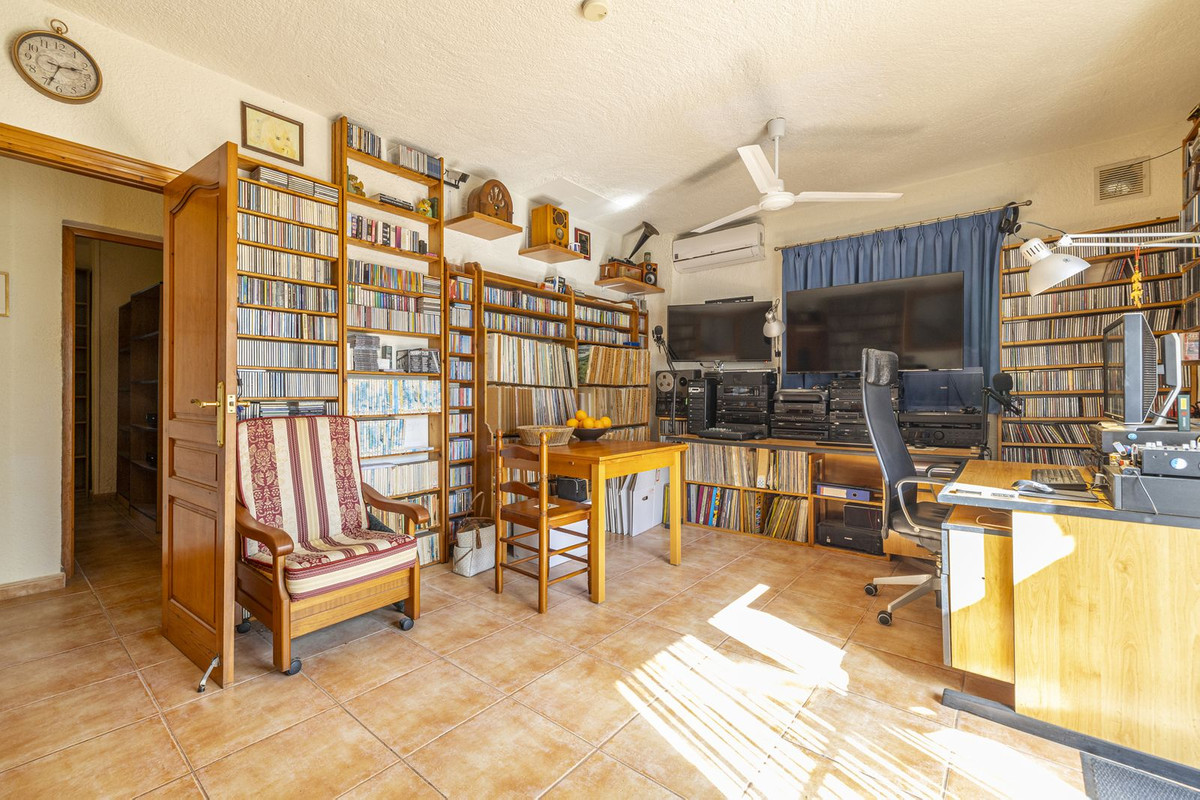 6 Bed Townhouse for sale in Javea Costa Blanca, Alicante, Spain