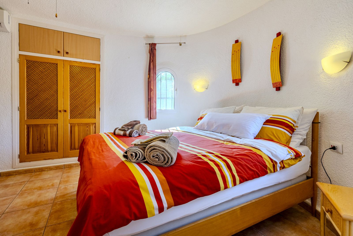 6 Bed Townhouse for sale in Javea Costa Blanca, Alicante, Spain