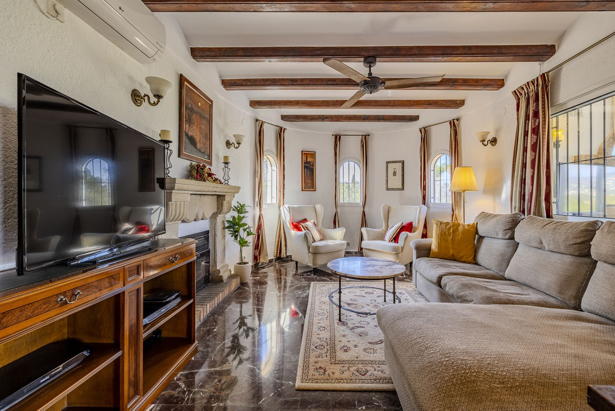 6 Bed Townhouse for sale in Javea Costa Blanca, Alicante, Spain