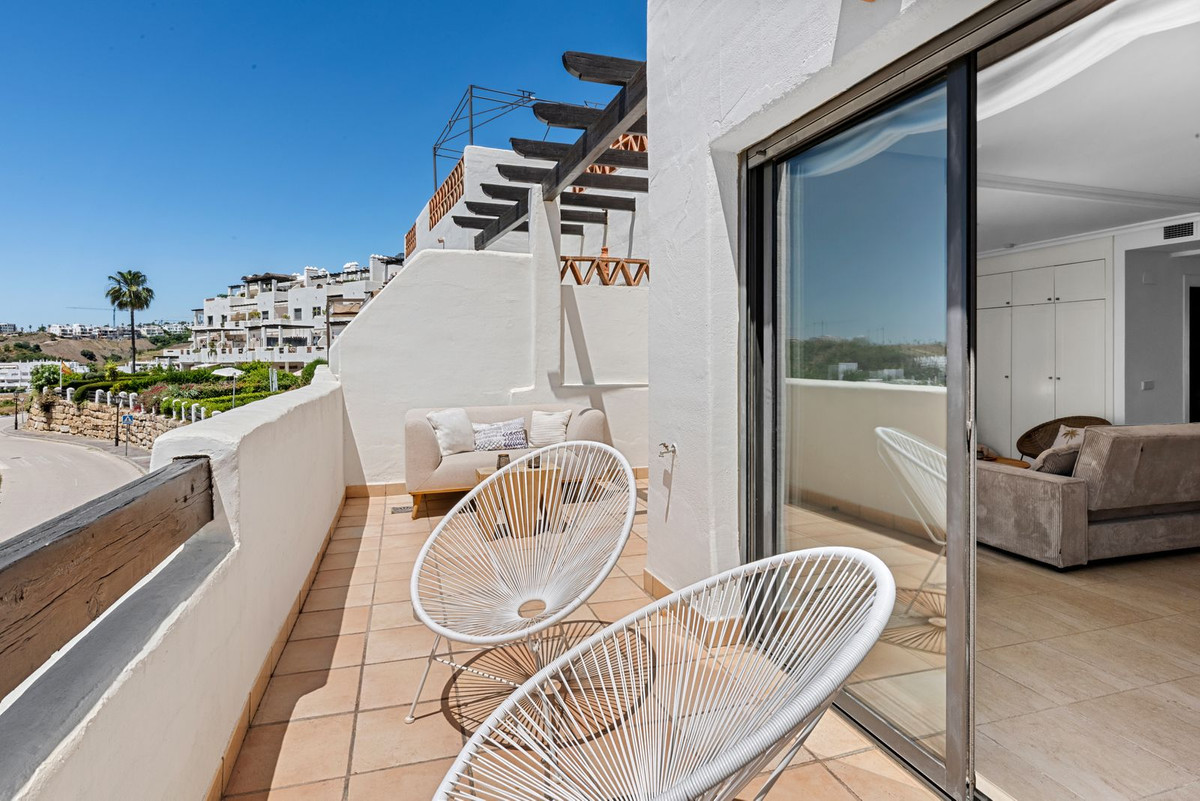3 Bed Townhouse for sale in Estepona Costa Del Sol, Málaga, Spain