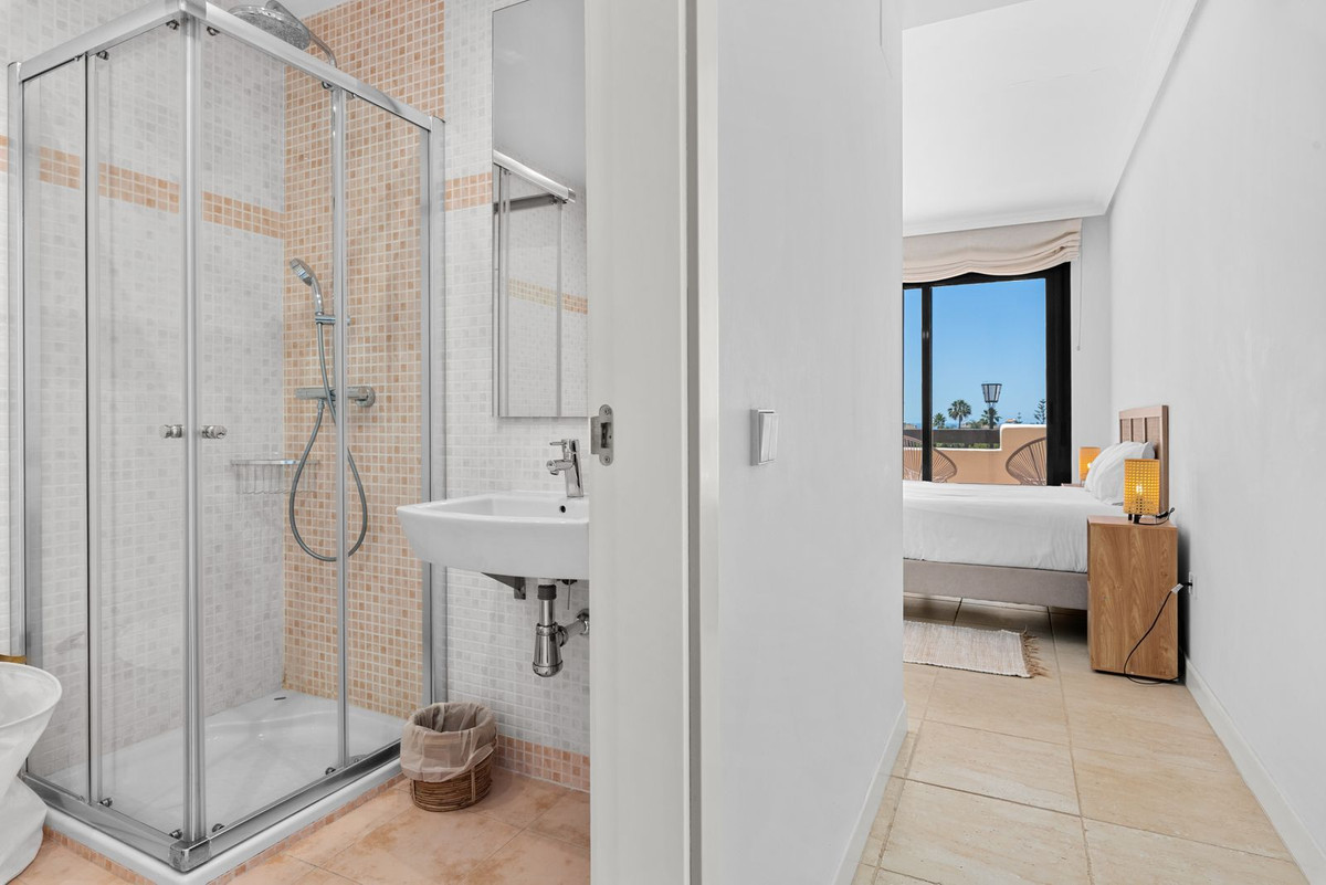 3 Bed Townhouse for sale in Estepona Costa Del Sol, Málaga, Spain