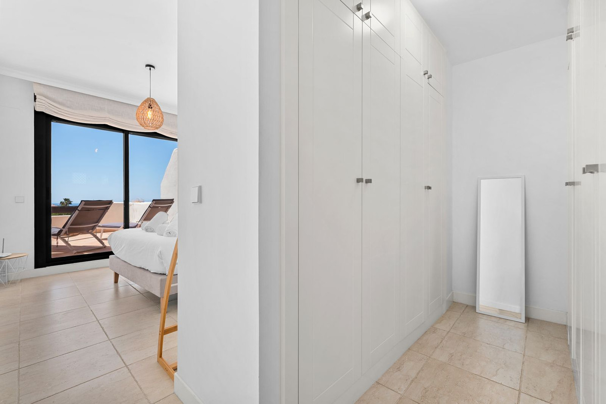 3 Bed Townhouse for sale in Estepona Costa Del Sol, Málaga, Spain