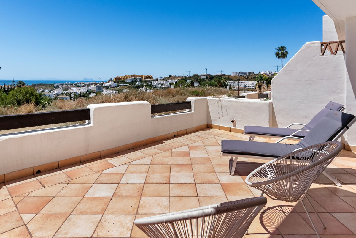 3 Bed Townhouse for sale in Estepona Costa Del Sol, Málaga, Spain