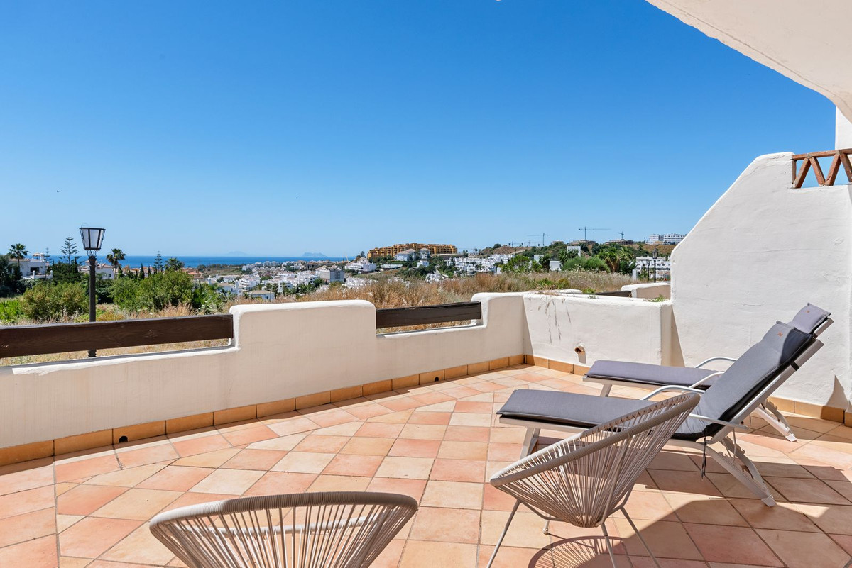 3 Bed Townhouse for sale in Estepona Costa Del Sol, Málaga, Spain