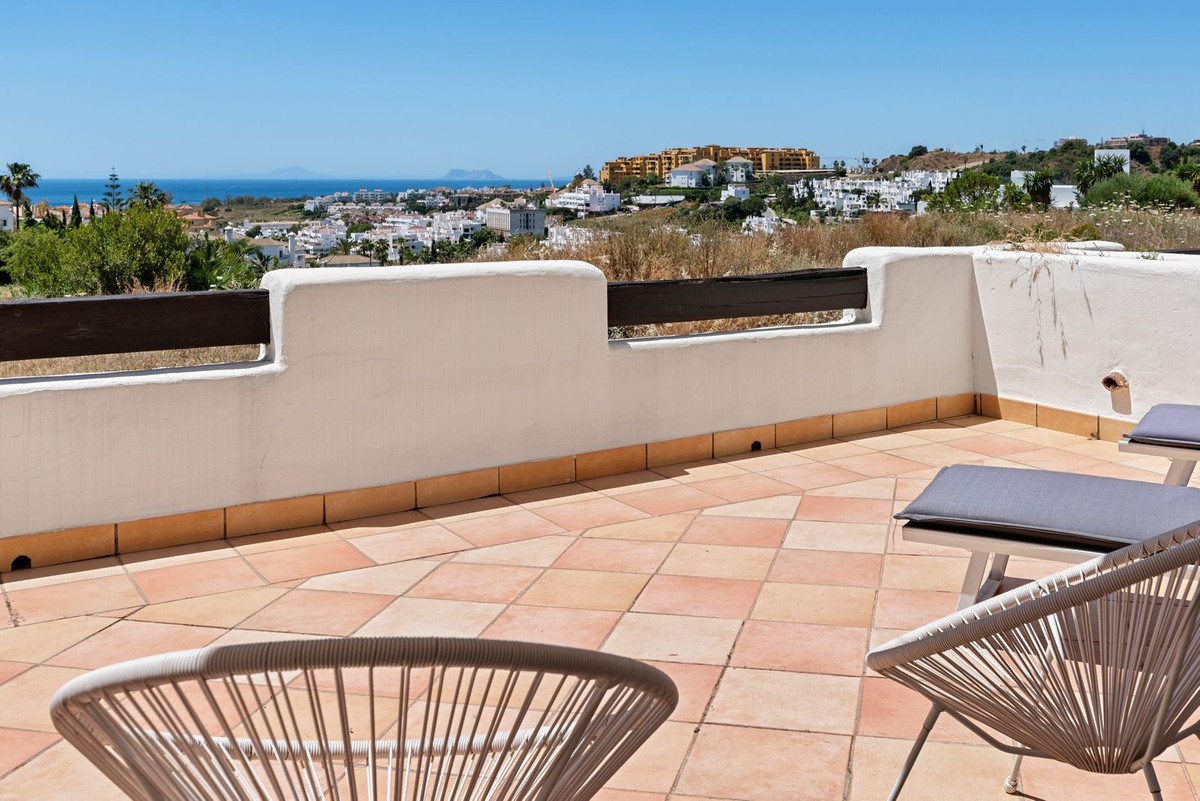 3 Bed Townhouse for sale in Estepona Costa Del Sol, Málaga, Spain