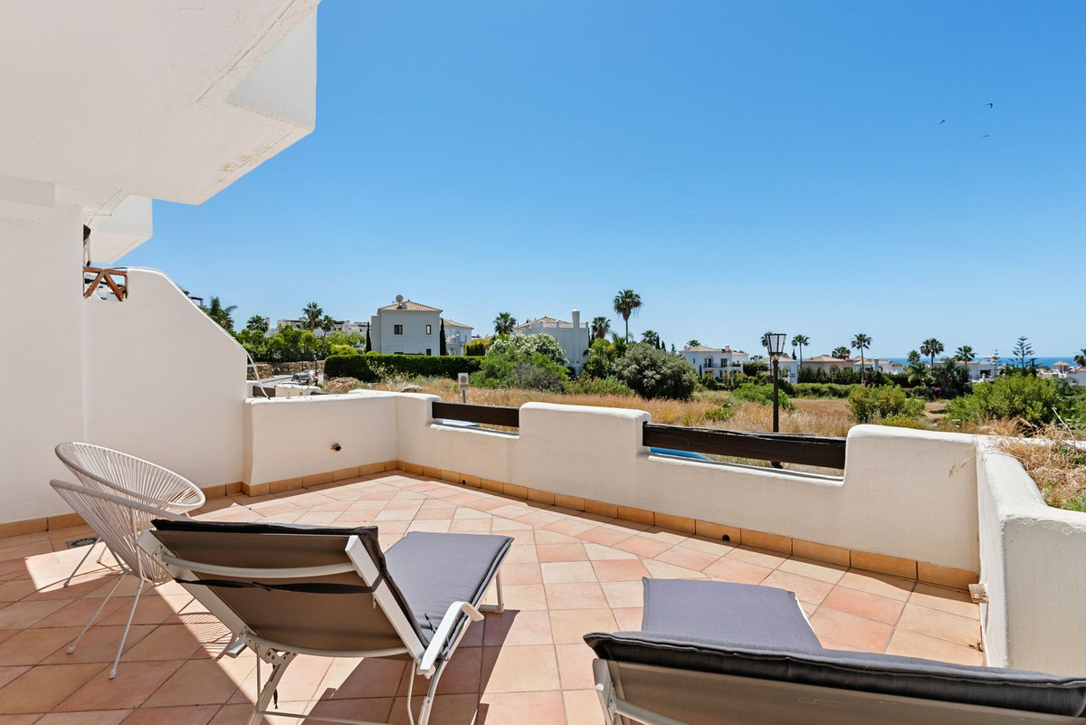 3 Bed Townhouse for sale in Estepona Costa Del Sol, Málaga, Spain
