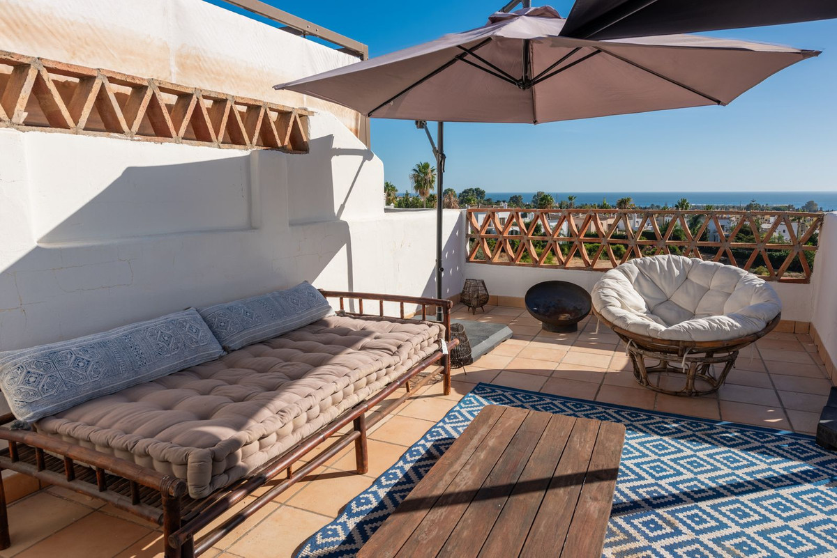 3 Bed Townhouse for sale in Estepona Costa Del Sol, Málaga, Spain