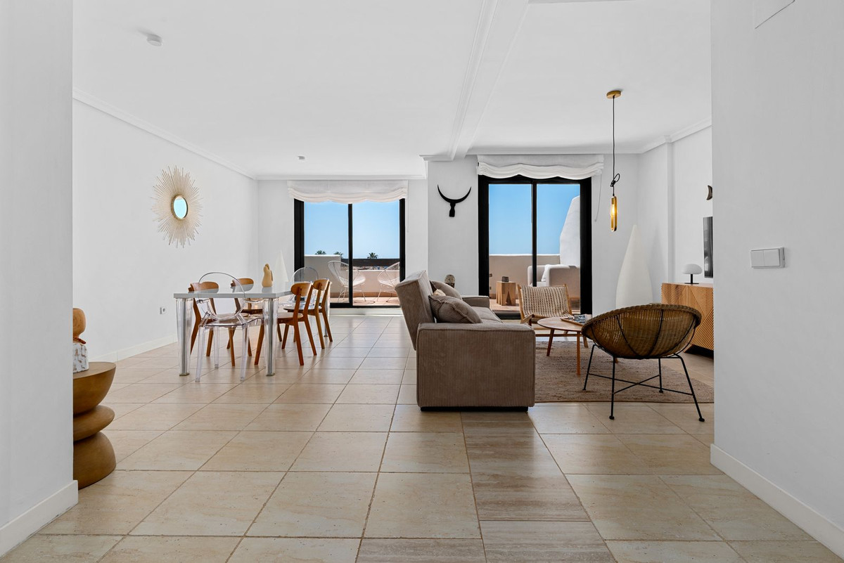 3 Bed Townhouse for sale in Estepona Costa Del Sol, Málaga, Spain
