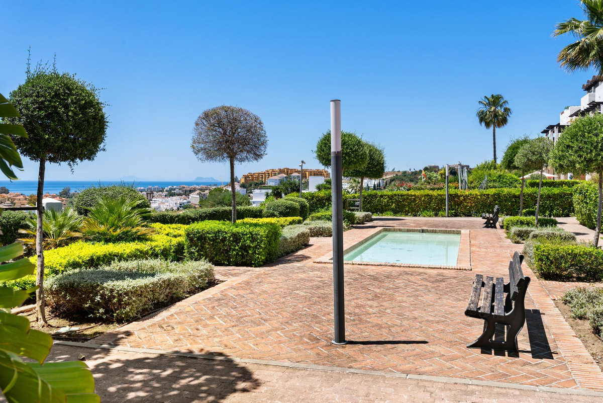 3 Bed Townhouse for sale in Estepona Costa Del Sol, Málaga, Spain