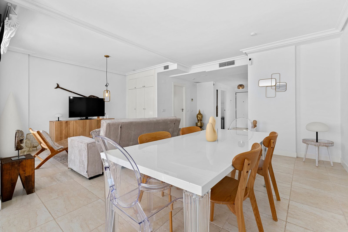 3 Bed Townhouse for sale in Estepona Costa Del Sol, Málaga, Spain