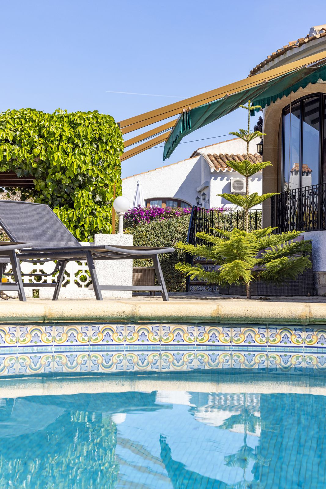 Se vende Villa - Chalet de 4 dormitorios en Costa Blanca, Alicante, España