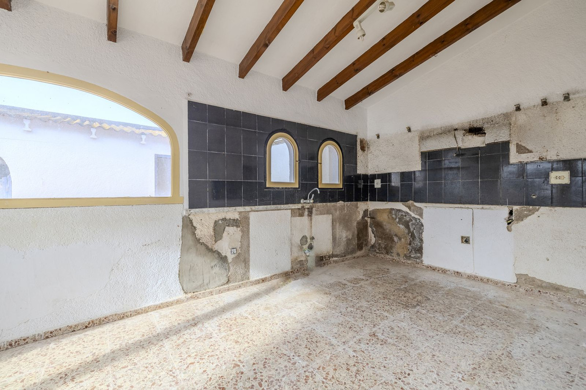 Se vende Villa - Chalet de 3 dormitorios en Costa Blanca, Alicante, España