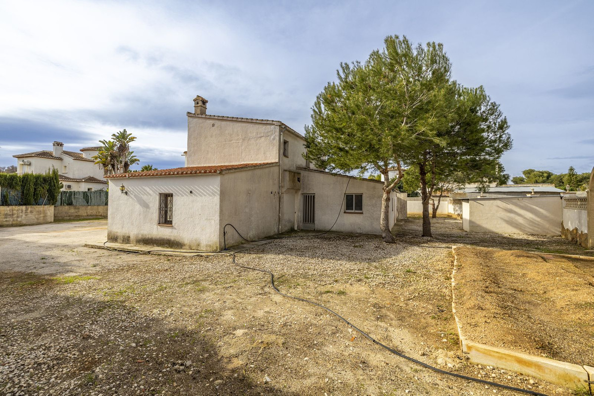 Se vende Villa - Chalet de 3 dormitorios en Costa Blanca, Alicante, España