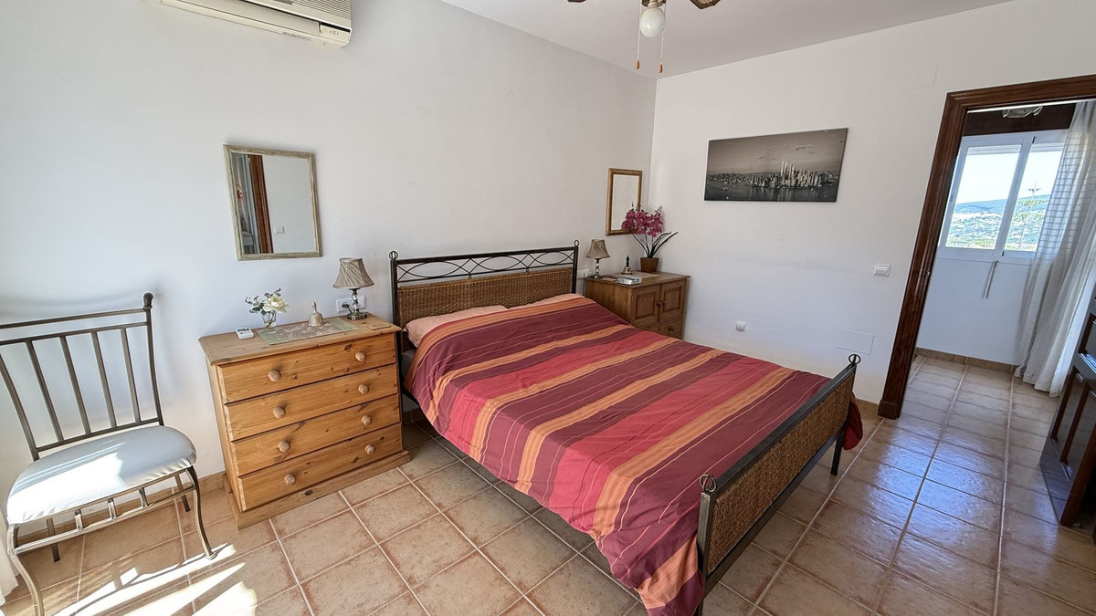 Se vende Villa - Chalet de 3 dormitorios en Costa Del Sol, Málaga, España