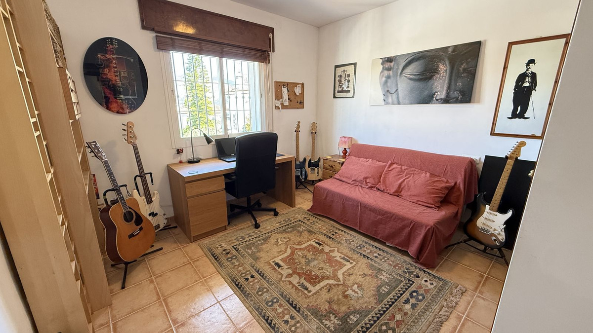 Se vende Villa - Chalet de 3 dormitorios en Costa Del Sol, Málaga, España