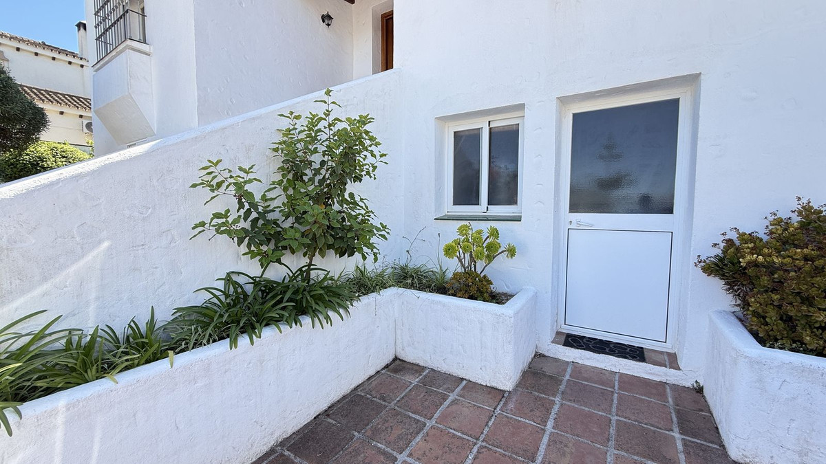 Se vende Villa - Chalet de 3 dormitorios en Costa Del Sol, Málaga, España
