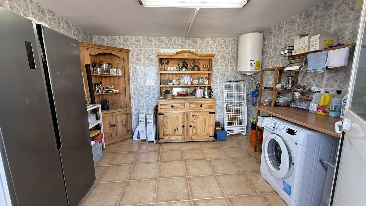 Se vende Villa - Chalet de 3 dormitorios en Costa Del Sol, Málaga, España
