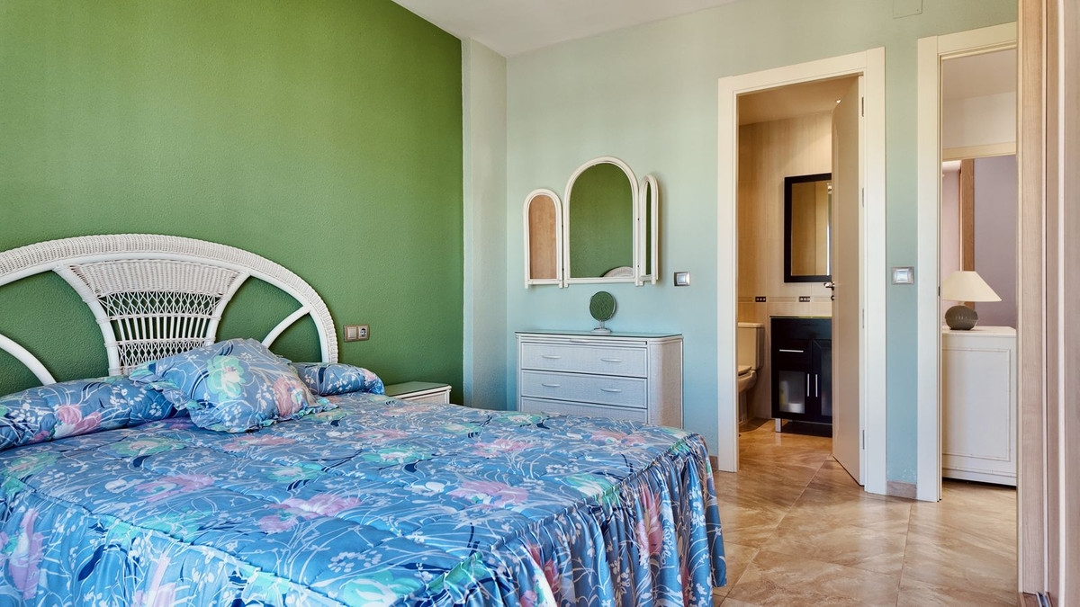 5 Bed Townhouse for sale in Torremolinos Costa Del Sol, Málaga, Spain