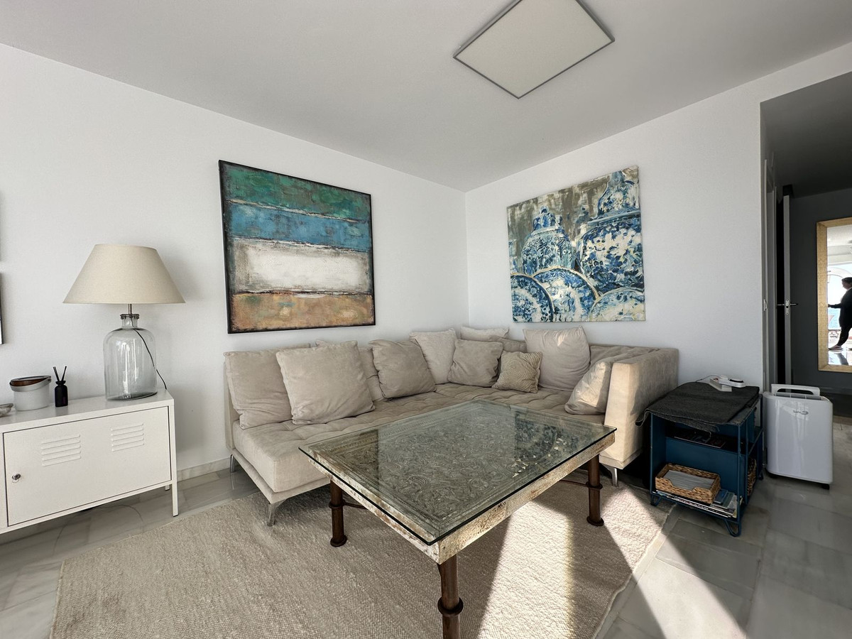 2 Bed Townhouse for sale in La Duquesa Costa Del Sol, Málaga, Spain