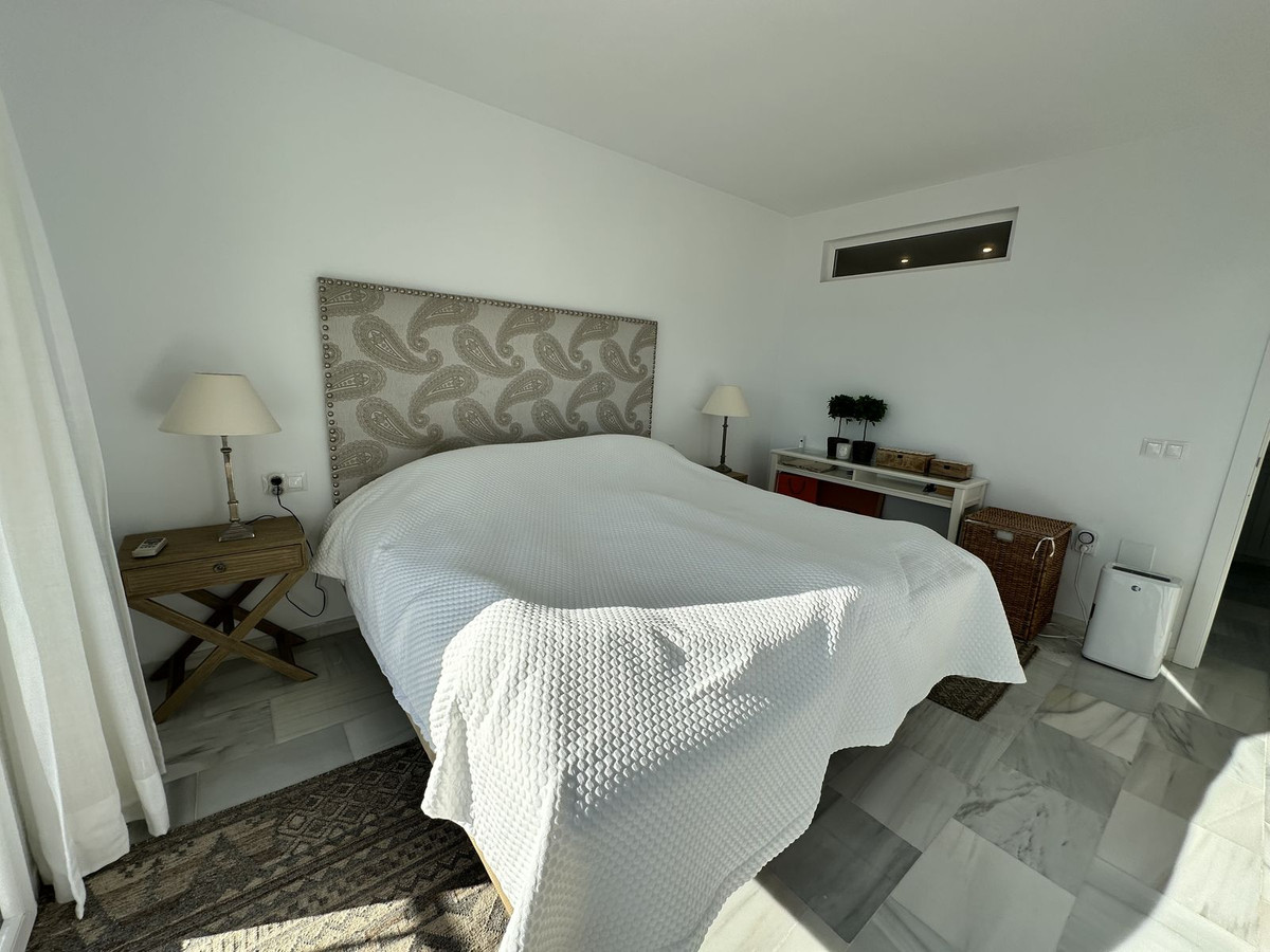 2 Bed Townhouse for sale in La Duquesa Costa Del Sol, Málaga, Spain