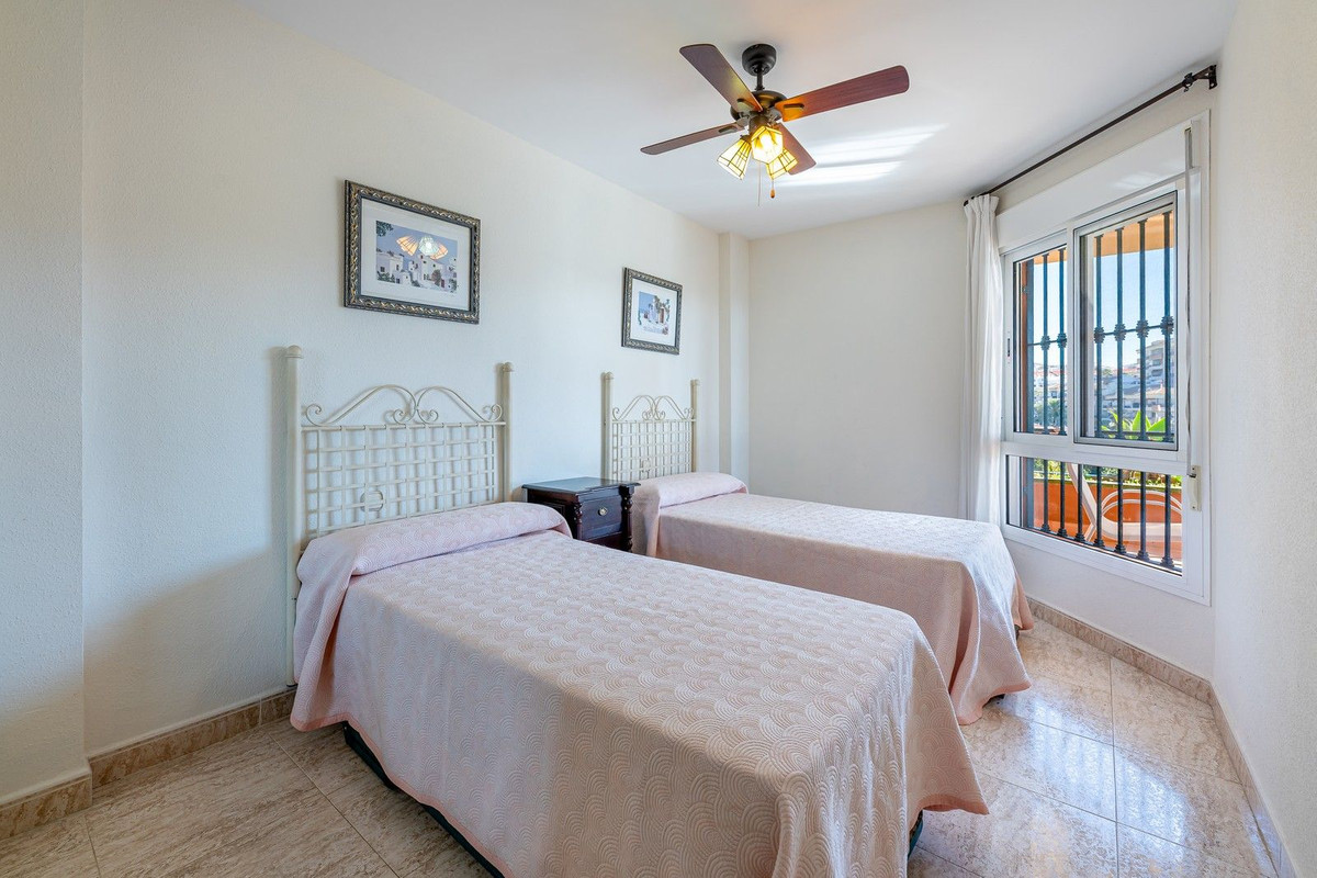 2 Bed Apartment for sale in Benalmadena Costa Costa Del Sol, Málaga, Spain
