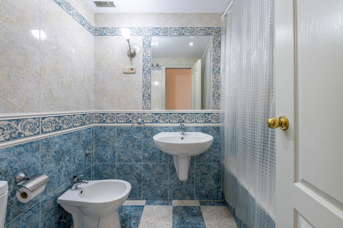 2 Bed Apartment for sale in Benalmadena Costa Costa Del Sol, Málaga, Spain