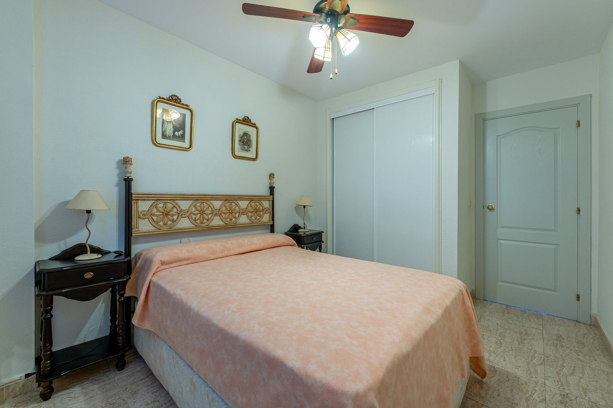 2 Bed Apartment for sale in Benalmadena Costa Costa Del Sol, Málaga, Spain