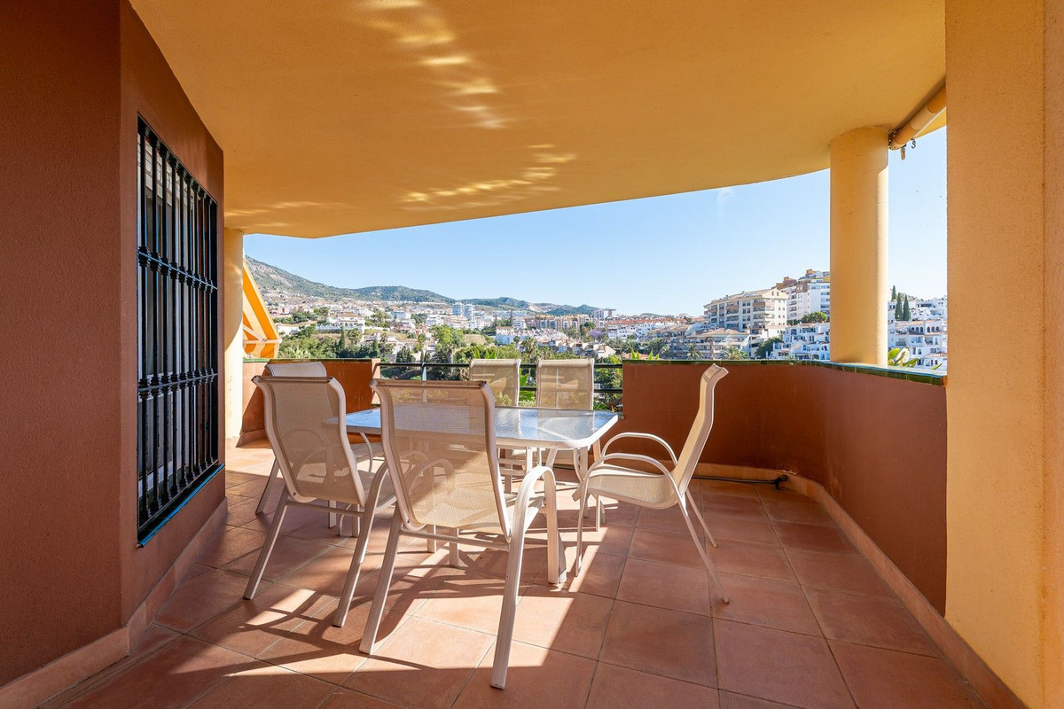 2 Bed Apartment for sale in Benalmadena Costa Costa Del Sol, Málaga, Spain