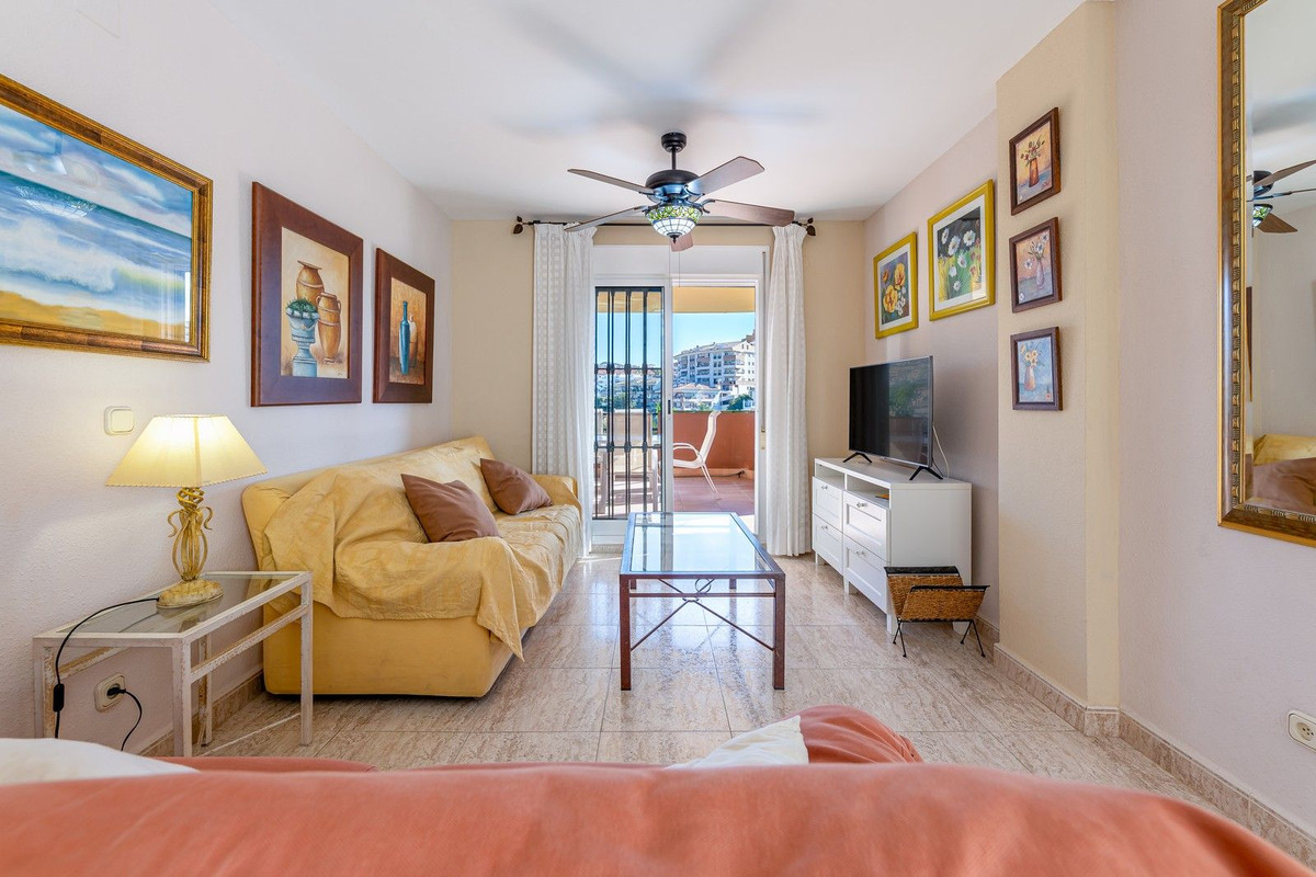 2 Bed Apartment for sale in Benalmadena Costa Costa Del Sol, Málaga, Spain