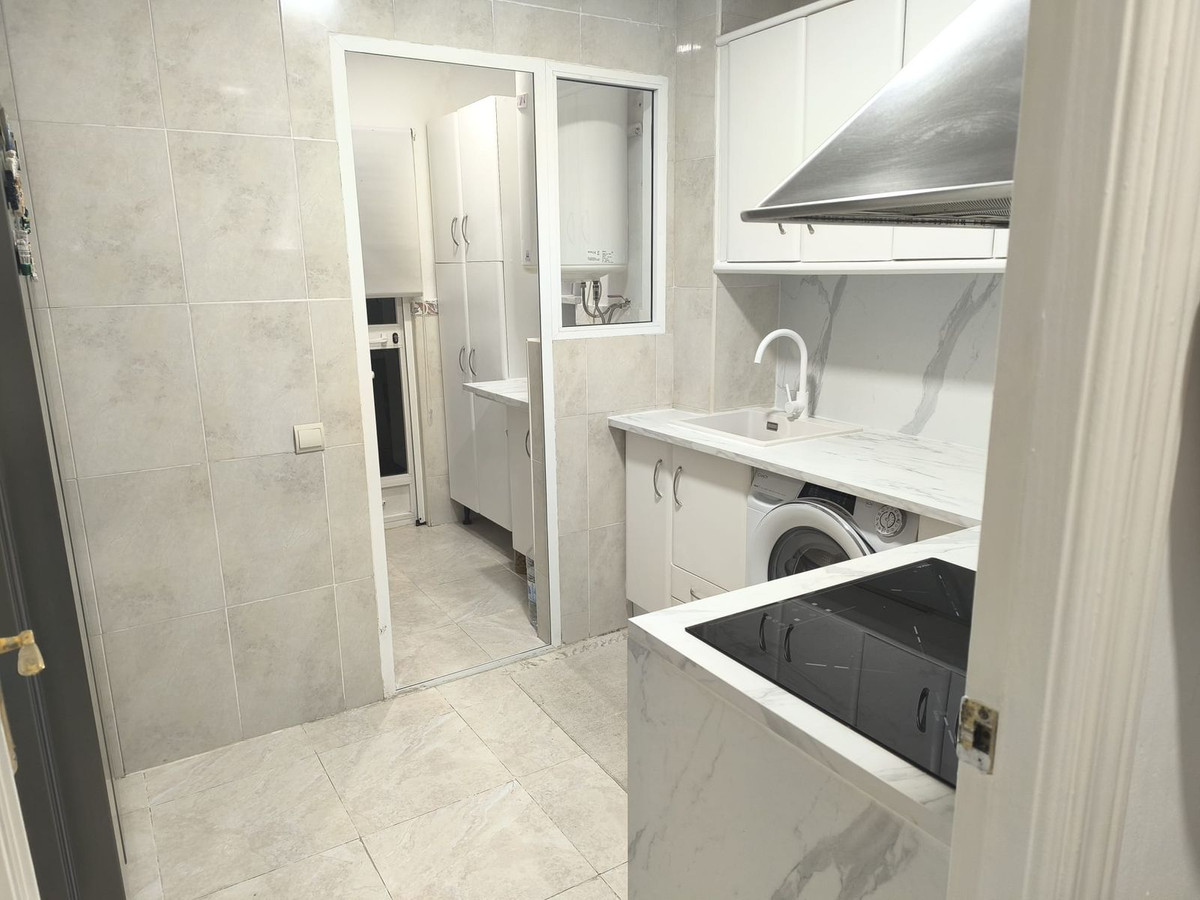3 Bed Apartment for sale in Marbella Costa Del Sol, Málaga, Spain