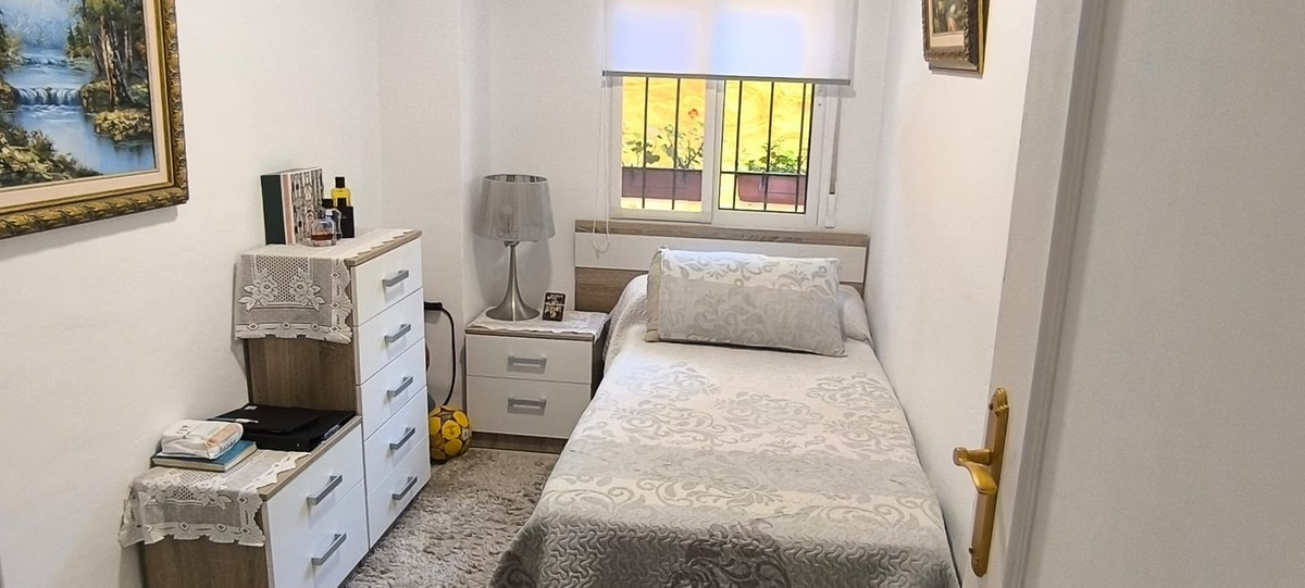 3 Bed Apartment for sale in Marbella Costa Del Sol, Málaga, Spain